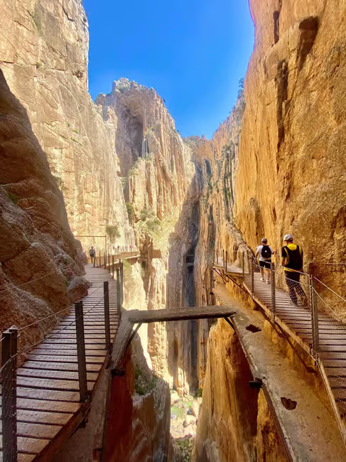 Grupos reducidos Caminito del Rey 1 2