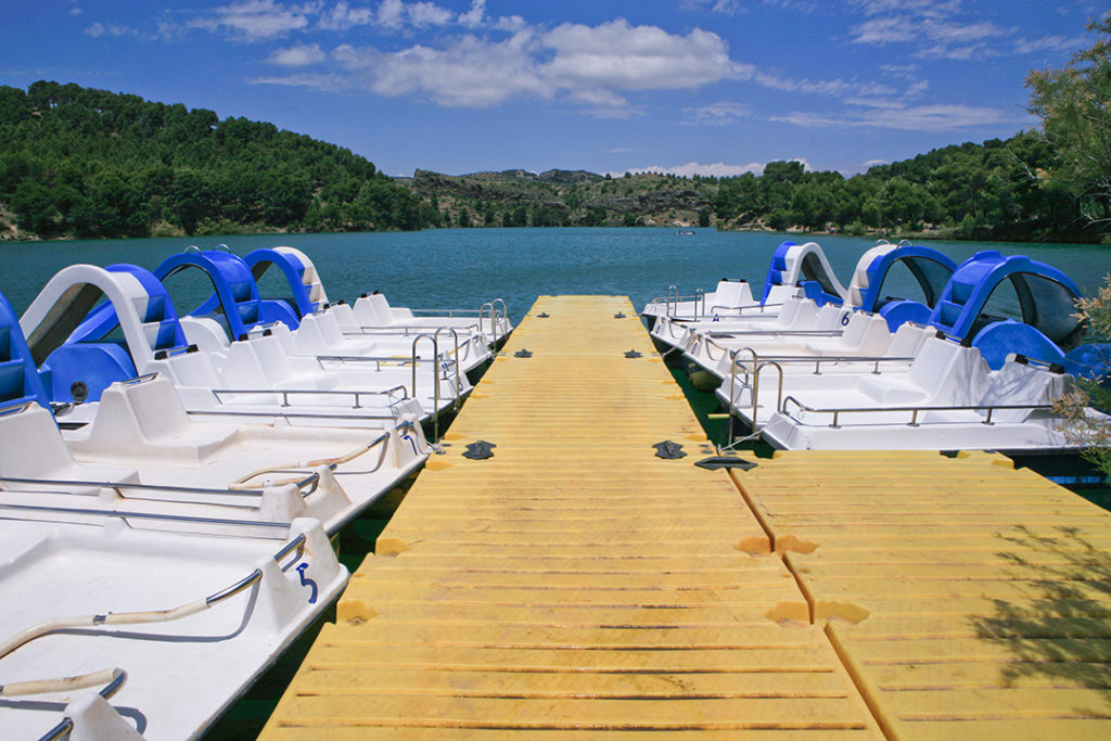 Hidropedales Zona Recreativa La Isla