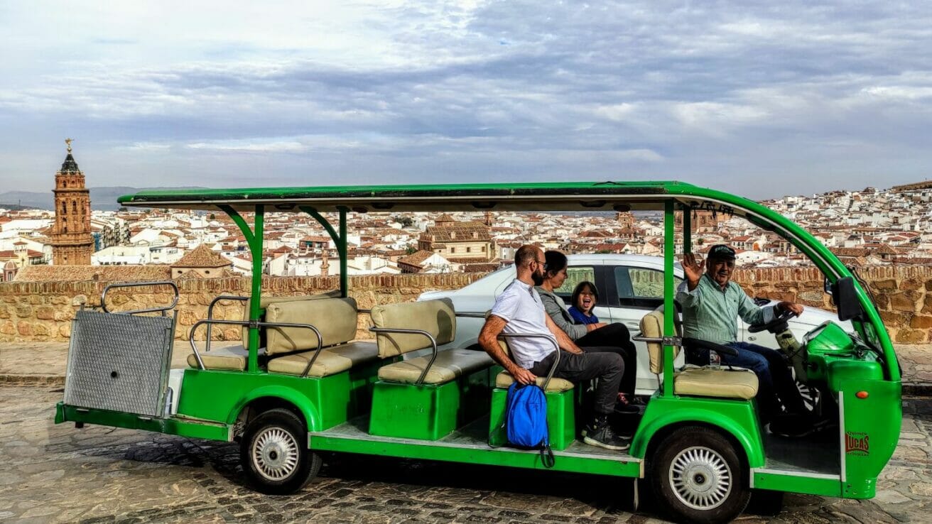 Visita-guiada-a-Antequera -y-los-Dólmenes
