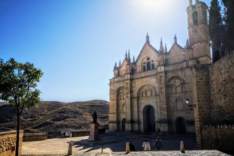 Visita guiada a Antequera y los Dolmenes 4 768x511