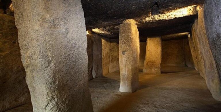 visitas guiadas dolmenes y torcal antequera 1 768x391